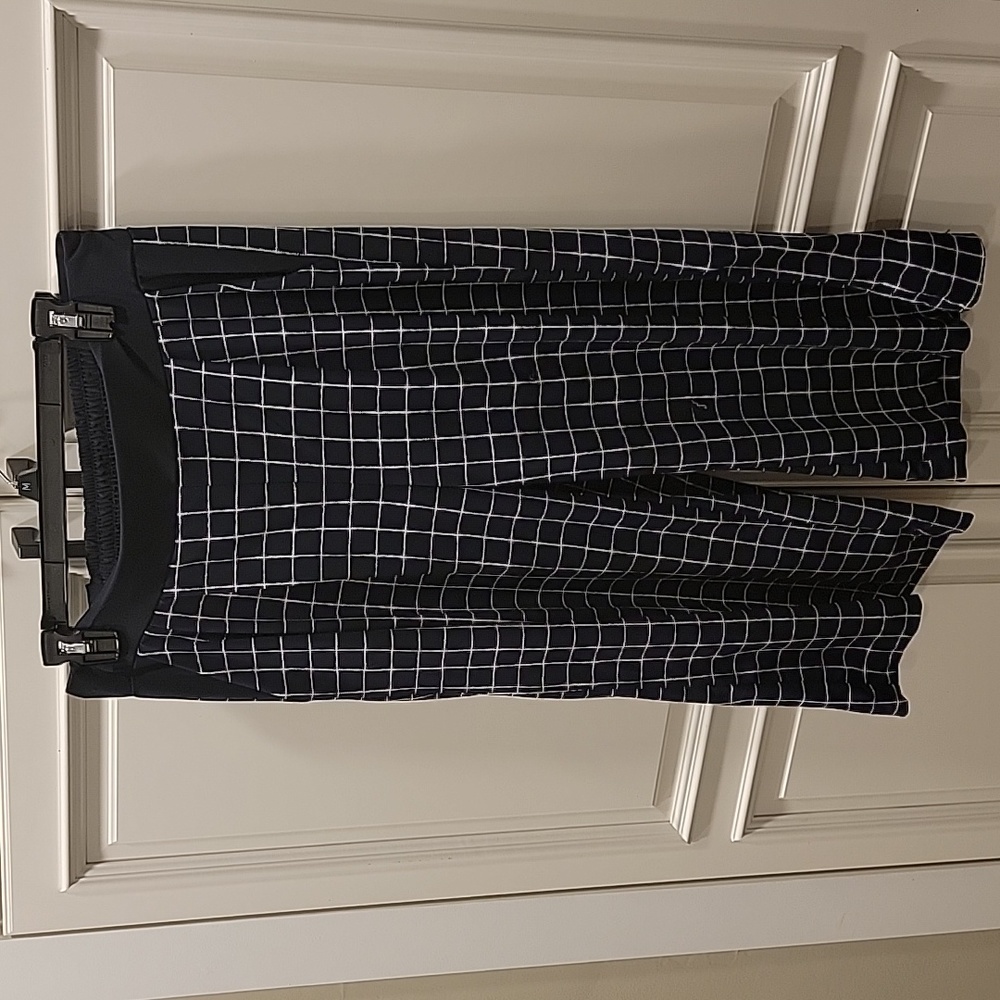 Jones New York navy "culottes" size M